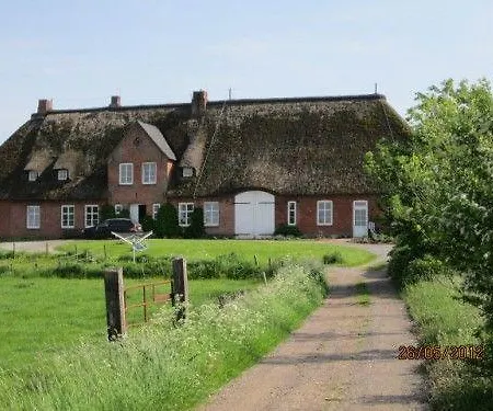 Ferienwohnung-haus-luetje-wehr Lägenhet *